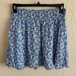 Old Navy size Medium blue green white floral skirt